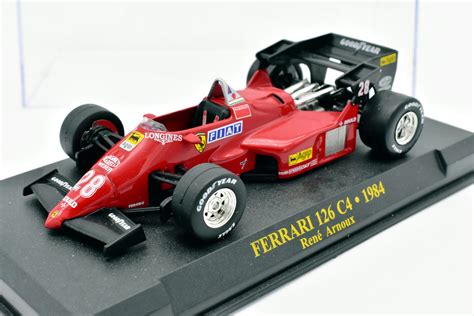 Dettaglio degli interni di un modellino Ferrari 1:43