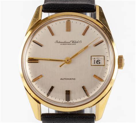 Orologio automatico con rotore visibile
