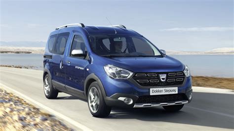 Dacia Dokker Stepway cruscotto e infotainment