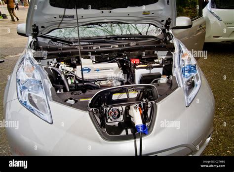 Nissan Leaf in carica
