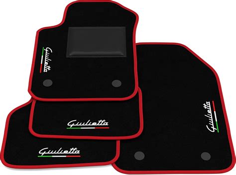 Esempi di personalizzazione tappetini auto con logo e bordatura