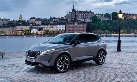 Nissan Qashqai esterno