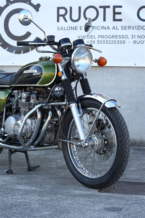 Honda CB500 Four con ruote originali