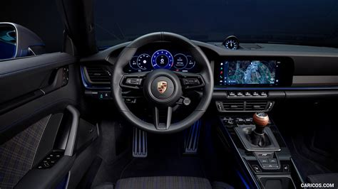 Interni Porsche 911 cockpit