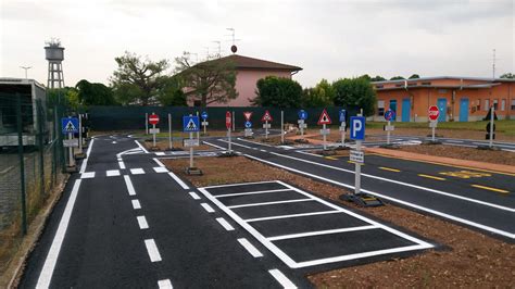 Segnaletica stradale in area rurale