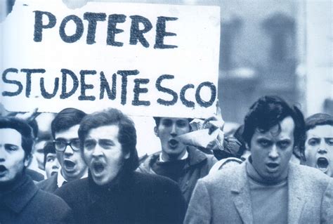 Studenti in protesta durante il '68