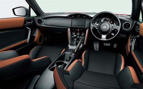 Interni Toyota GT86
