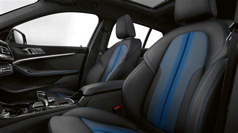 Interni BMW Serie 1 M Sport con sedili sportivi