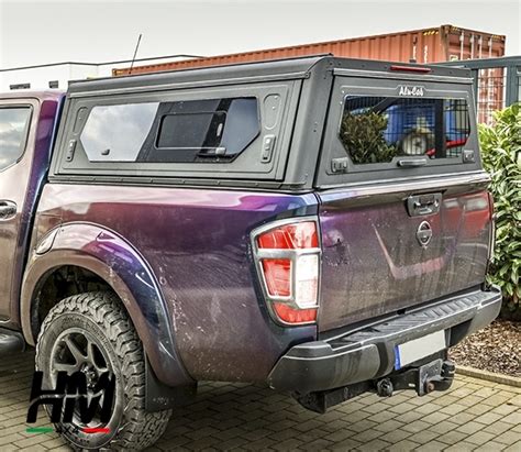 Nissan Navara NP300 con hard top installato