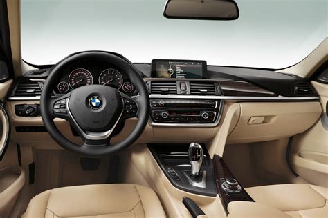 Interni BMW Serie 3 F30
