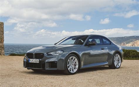 BMW Serie 3 Coupé xDrive in curva
