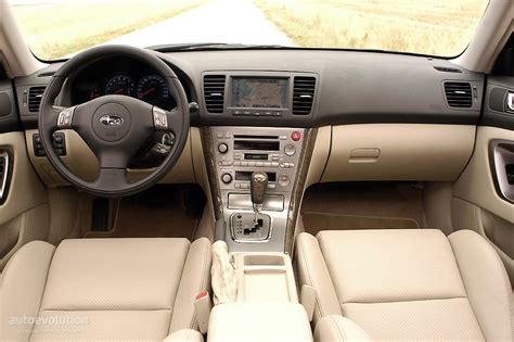 Interni Subaru Legacy 2006