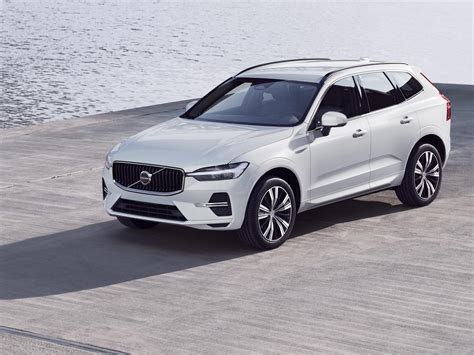 Volvo XC60 vista esterna