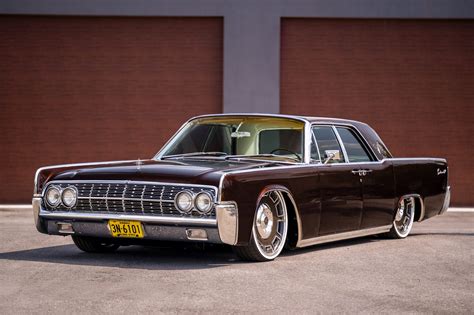 Lincoln Continental prima serie