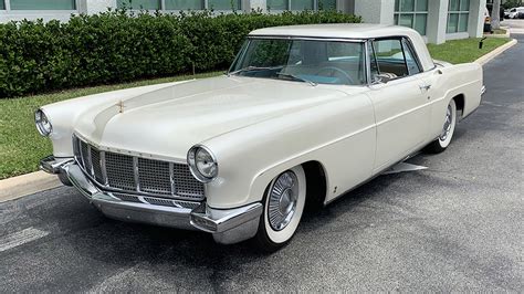 Lincoln Continental Mark II