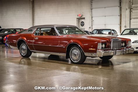 Lincoln Continental Mark IV