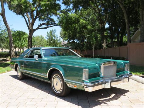 Lincoln Continental Mark V