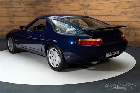 Stormer con la sua Porsche 928 S