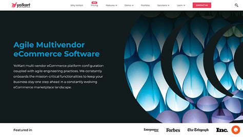 Schermata di una piattaforma di e-commerce con filtri per pistoni bagagliaio