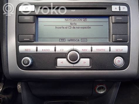 Schermata unità principale Volkswagen con interfaccia telefonica