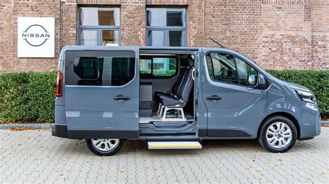 Interni spaziosi Nissan Primastar Bus