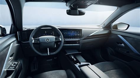 Interni Opel Astra - plancia e consolle