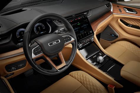 Interni Jeep Grand Cherokee con sistema Selec-Terrain