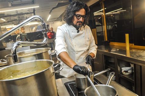 Alessandro Borghese in cucina