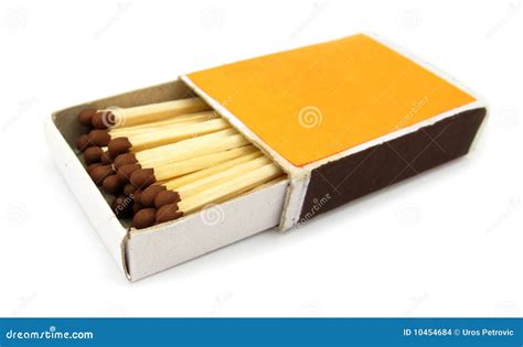 Scatola di fiammiferi con immagine del cancan