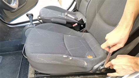 Schema di smontaggio sedili posteriori Škoda Octavia