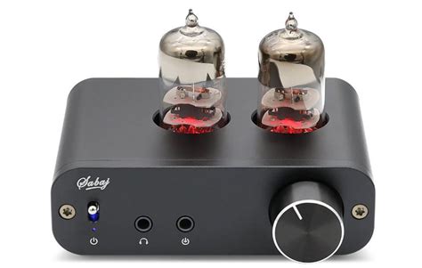 Amplificatore per cuffie a stato solido con design moderno