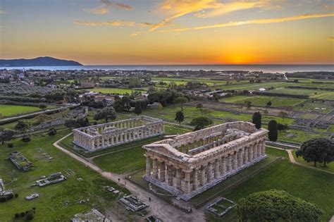 veduta panoramica di Capaccio Paestum e dell'area archeologica