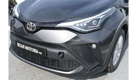Toyota C-HR Turbo in azione