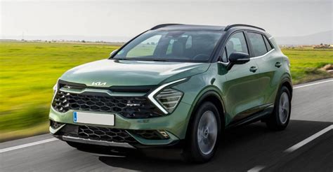 SUV Km 0 showroom
