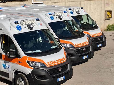 Diversi tipi di ambulanze