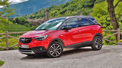 Opel Crossland X allestimenti