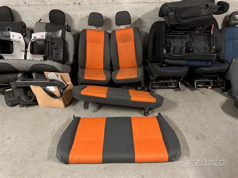 Fiat Panda posteriore con sedili abbattuti