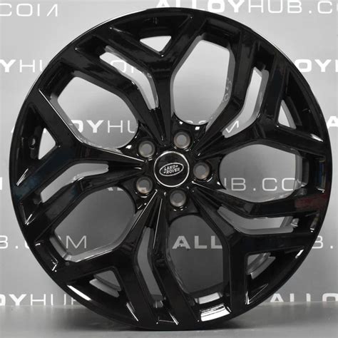 Range Rover Evoque con cerchi in lega scuri