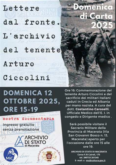 Fotografia di un archivio di lettere d'epoca