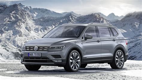 Volkswagen Tiguan Allspace con 7 posti