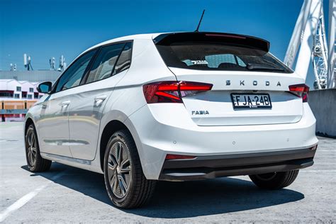 Dettaglio battitacco Skoda Fabia