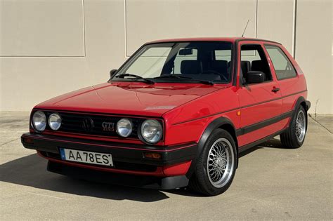 Interni della Volkswagen Golf GTI 1988