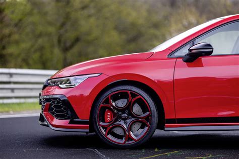 Dettagli della carrozzeria arrugginita della Golf GTI