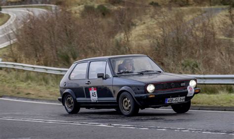 Raduno di Volkswagen Golf GTI d'epoca