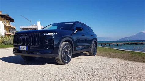 Design esterno del JAECOO 7 Super Hybrid