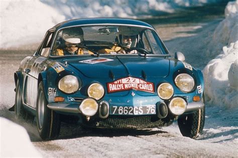 Alpine A110 1600 S Berlinette in azione al Rally di Monte Carlo
