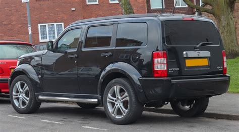 Dodge Nitro su strada con pneumatici adeguati