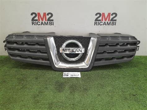 Griglia radiatore Nissan Qashqai danneggiata