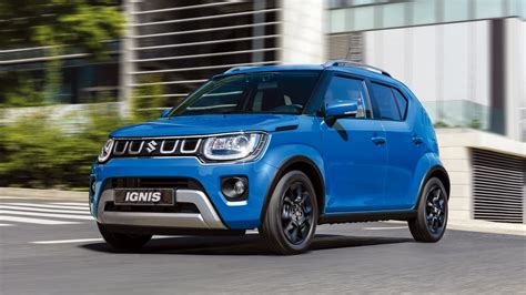 Suzuki IGNIS Hybrid in un contesto urbano
