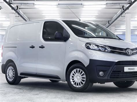 gamma veicoli commerciali Toyota Professional